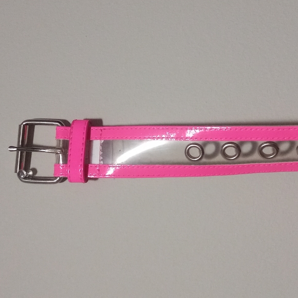 Neon pink plastic belt - Picture 2 of 2